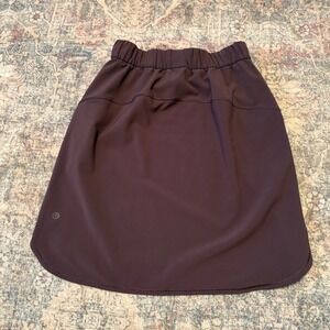Lululemon On the Fly Skirt Luxtreme Brown Dark Mocha Size 4 W8897S